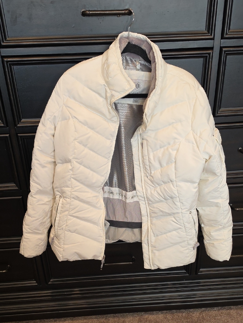 Women’s Eddie Bauer Goose Down Cream  Puffer Jacket Size Large